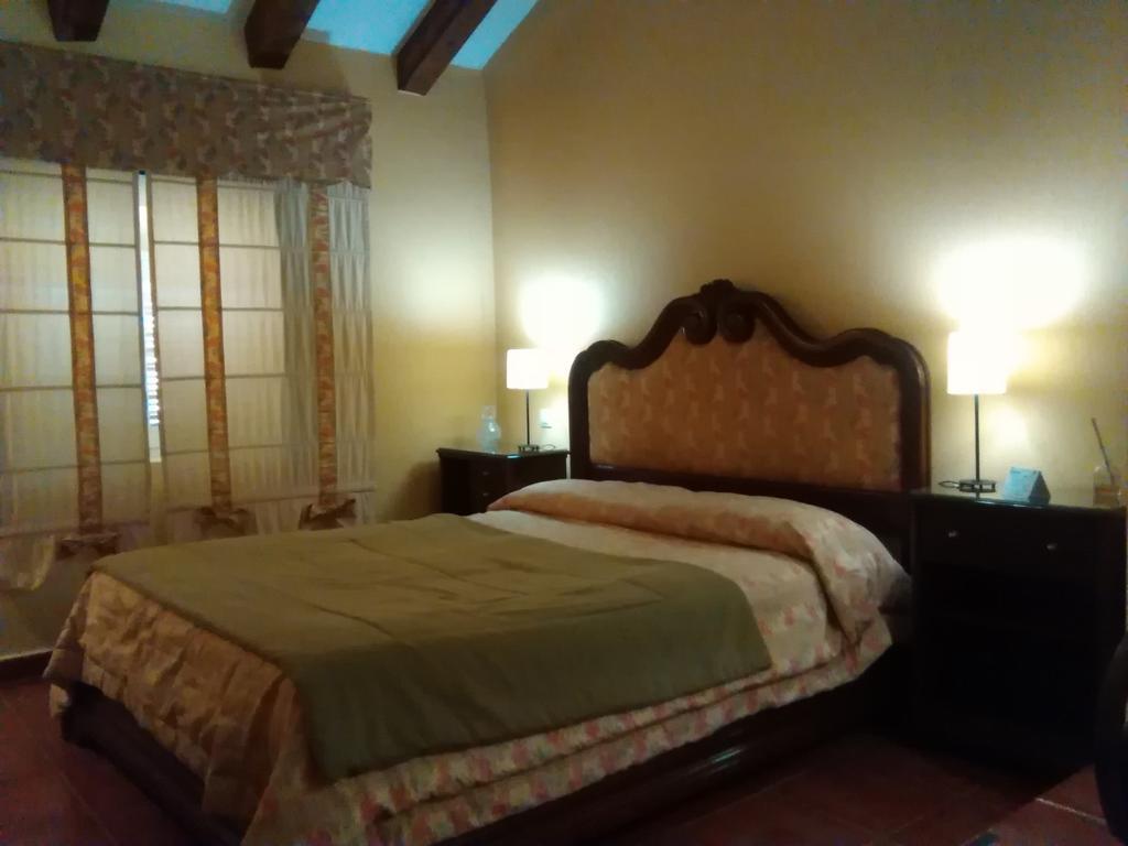 Casa Rural Valdevilano La Roca de la Sierra Zewnętrze zdjęcie